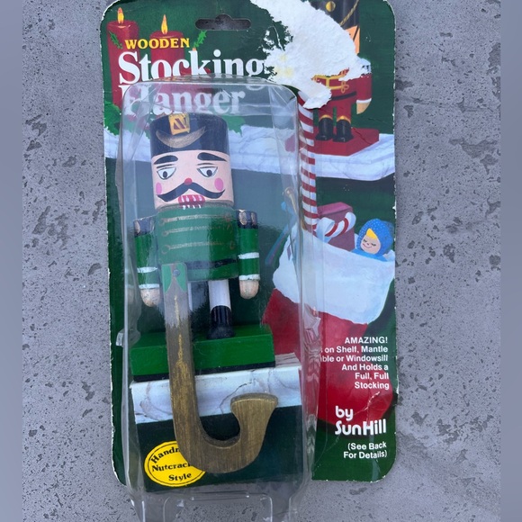 Vintage Wood Nutcracker Stocking Hanger Holder Sun Hill Royal Bugler Christmas - Picture 1 of 8